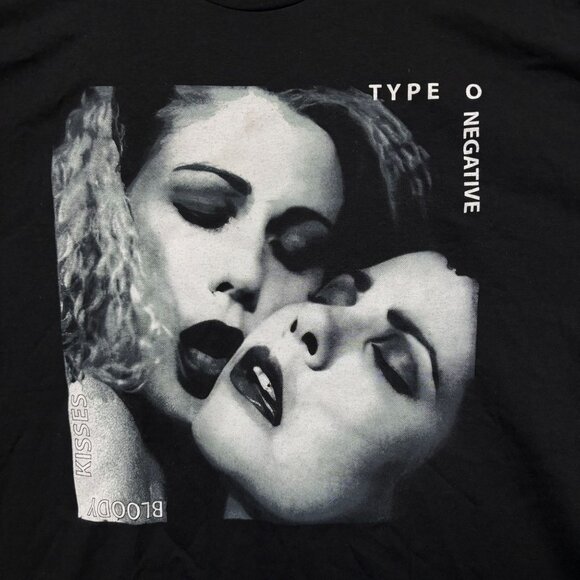 Type O Negative Bloody Kisses Gothic Metal Band T-Shirt Size Extra Large - Picture 2 of 5
